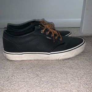 Vans Leather Chukka Lows